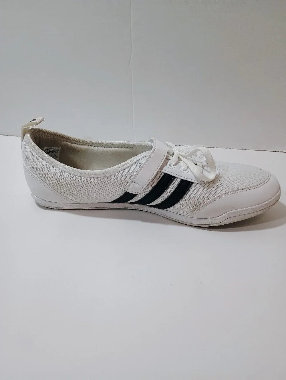 Adidas Diona 2.0 Sneakers Athletic Tennis Shoes White Black Women's Sz 9